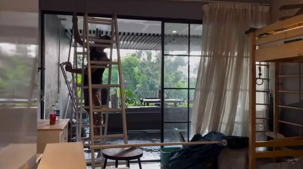 kondisi rumah Nisya © YouTube kondisi rumah Nisya © YouTube