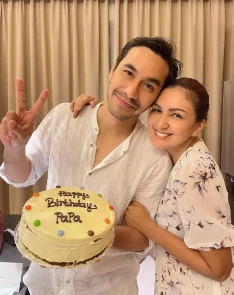 Momen ulang tahun Darius Sinathrya dari berbagai sumber Momen ulang tahun Darius Sinathrya dari berbagai sumber