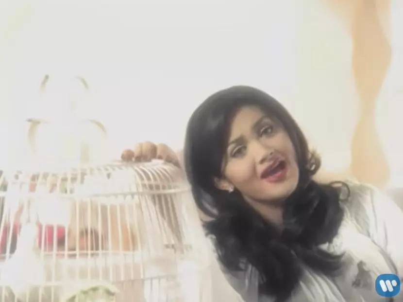 Krisdayanti video klip era 90-an © 2021 brilio.net