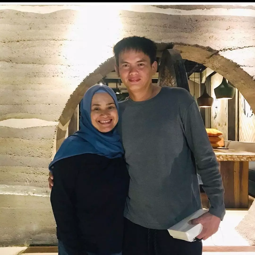 10 Penampakan rumah Ikke Nurjanah, hiasan dindingnya curi perhatian