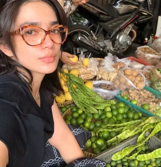 penyanyi pergi ke pasar © 2021 Instagram penyanyi pergi ke pasar © 2021 Instagram