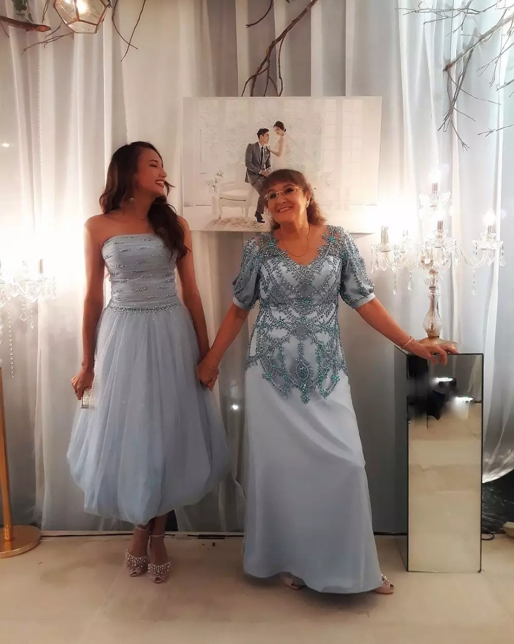 Nadine dan ibu bulenya © Instagram