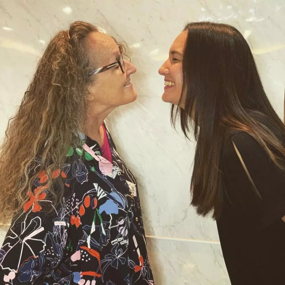 Nadine dan ibu bulenya © Instagram