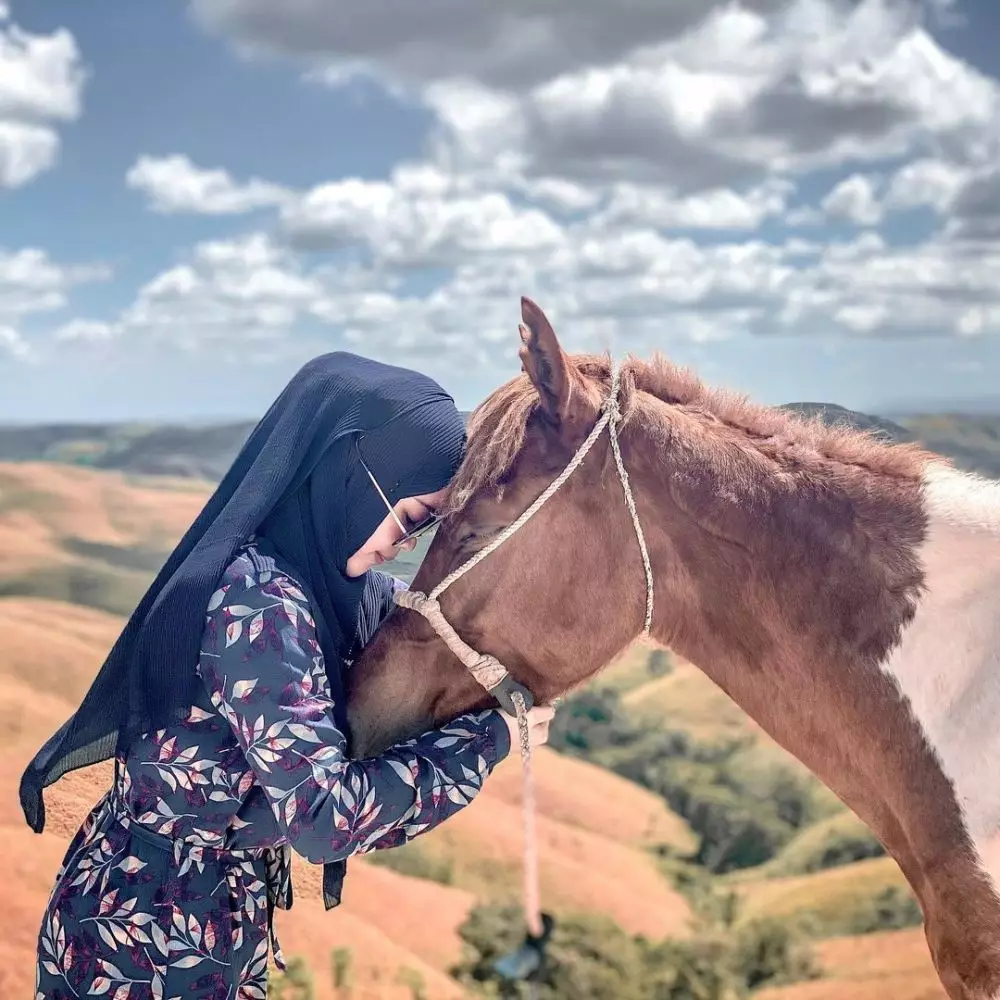 Momen seru liburan Ria Ricis di Sumba Instagram © 2021 brilio.net