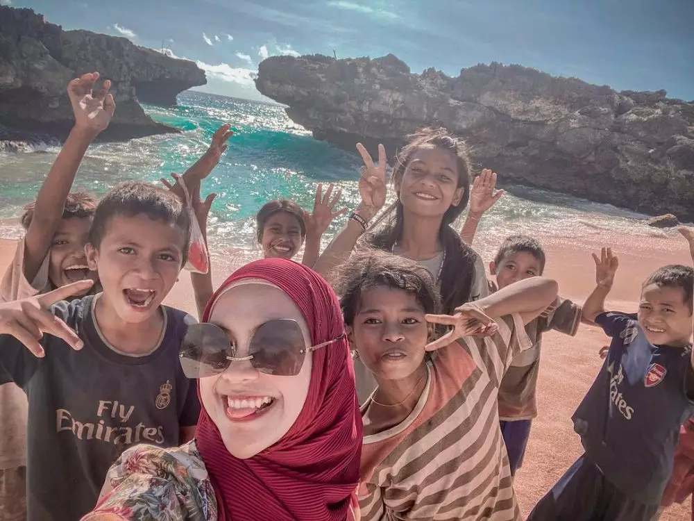 Momen seru liburan Ria Ricis di Sumba Instagram © 2021 brilio.net