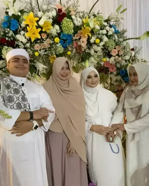 perjalanan cinta ameer dan nadzira © 2021 berbagai sumber