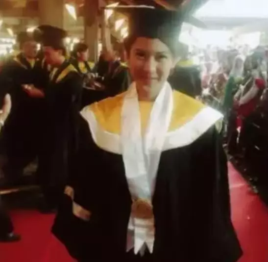 potret lawas presenter cantik wisuda © Instagram potret lawas presenter cantik wisuda © Instagram