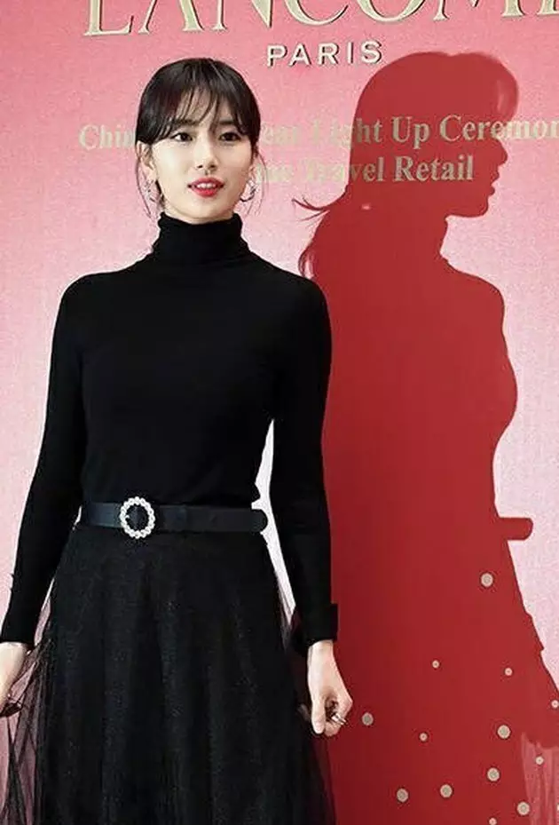 potret bayangan bae suzy © 2021 Instagram