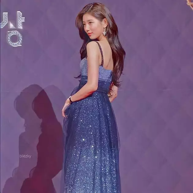 potret bayangan bae suzy © 2021 Instagram