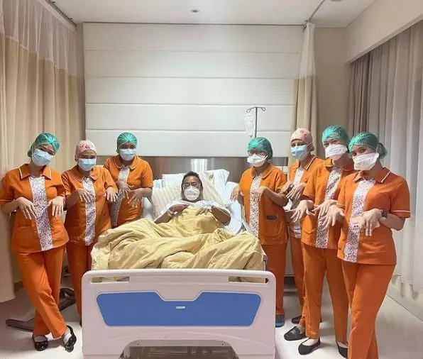 Hotman Paris jatuh sakit © Instagram/@hotmanparisofficial