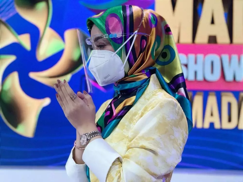 gaya hijab imel putri © 2021 Instagram gaya hijab imel putri © 2021 Instagram