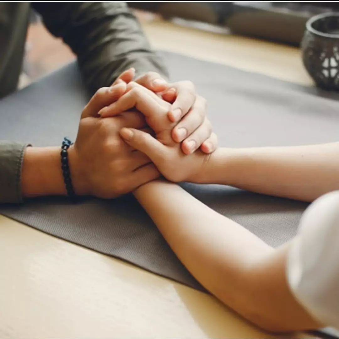 30 Pantun nasihat orang pacaran, penuh makna dan nggak bikin bucin