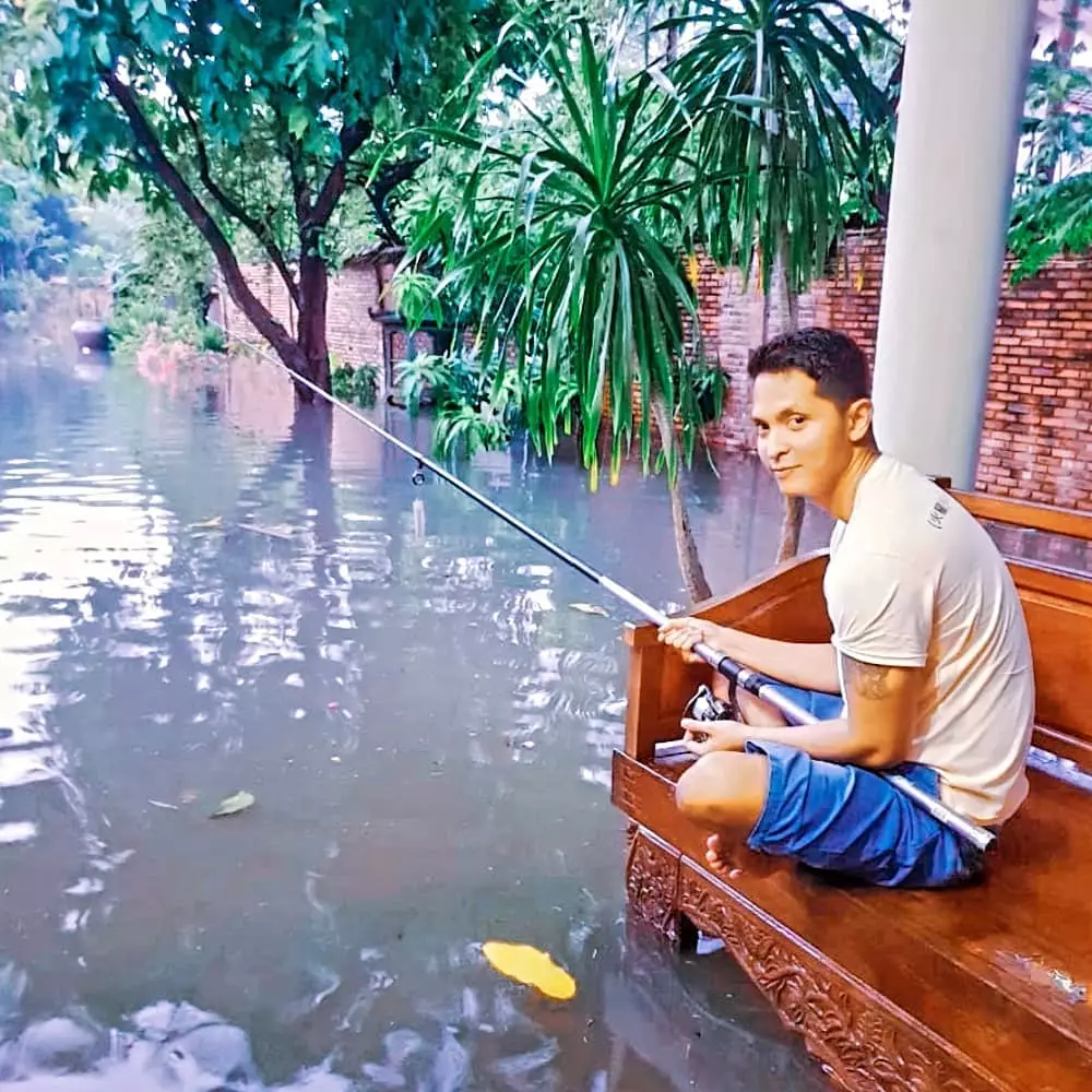 rumah Roy Marten kebanjiran lagi © Instagram