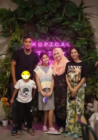 seleb yang menikah dengan pesepak bola ©berbagai sumber seleb yang menikah dengan pesepak bola ©berbagai sumber