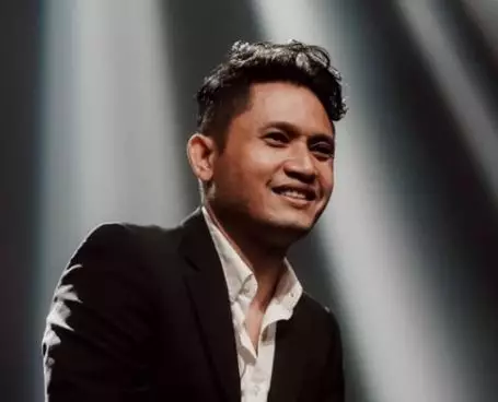 seleb ini dulunya pernah jadi jurnalis © berbagai sumber seleb ini dulunya pernah jadi jurnalis © berbagai sumber