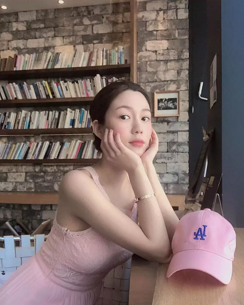 lee da in pacar lee seung gi © 2021 Instagram