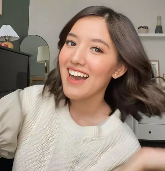 Potret terbaru 10 pemain sinetron Putri Abu-Abu dari berbagai sumber