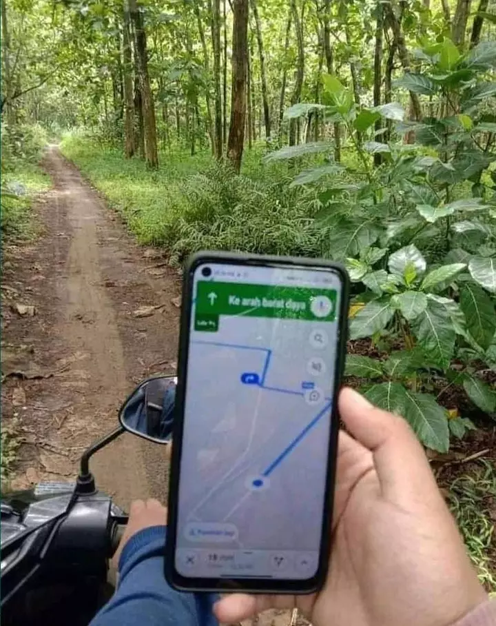 Momen driver ojol ngikutin Maps © Instagram