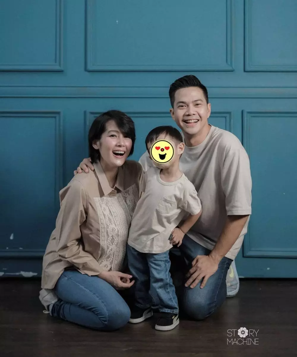 maternity shoot Ardina Rasti © berbagai sumber