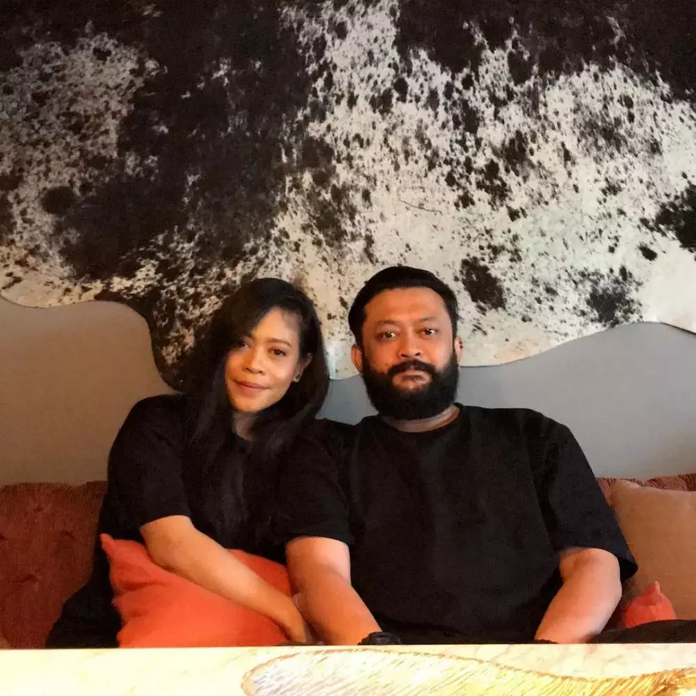 Pesona suami  vokalis band era 2000-an Instagram