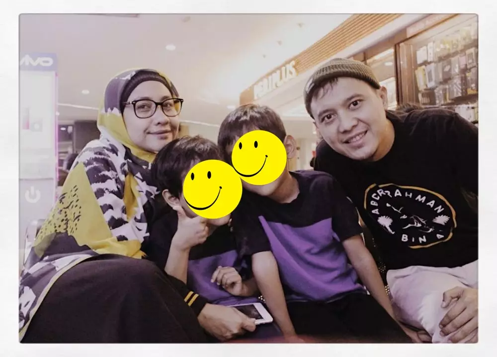 Pesona suami  vokalis band era 2000-an berbagai sumber