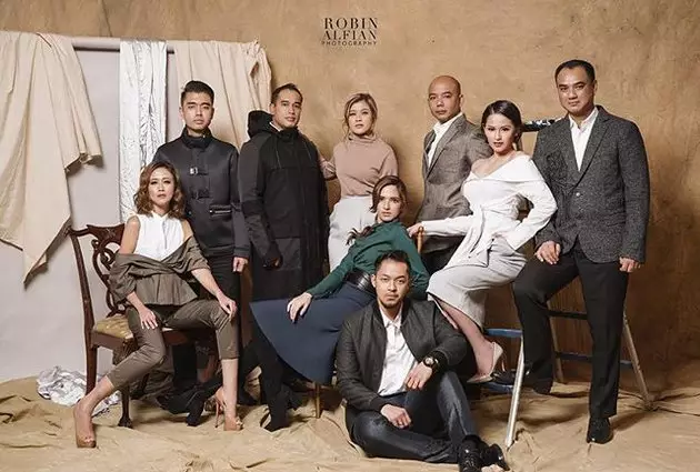 pemotretan keluarga besar seleb © 2021 brilio.net