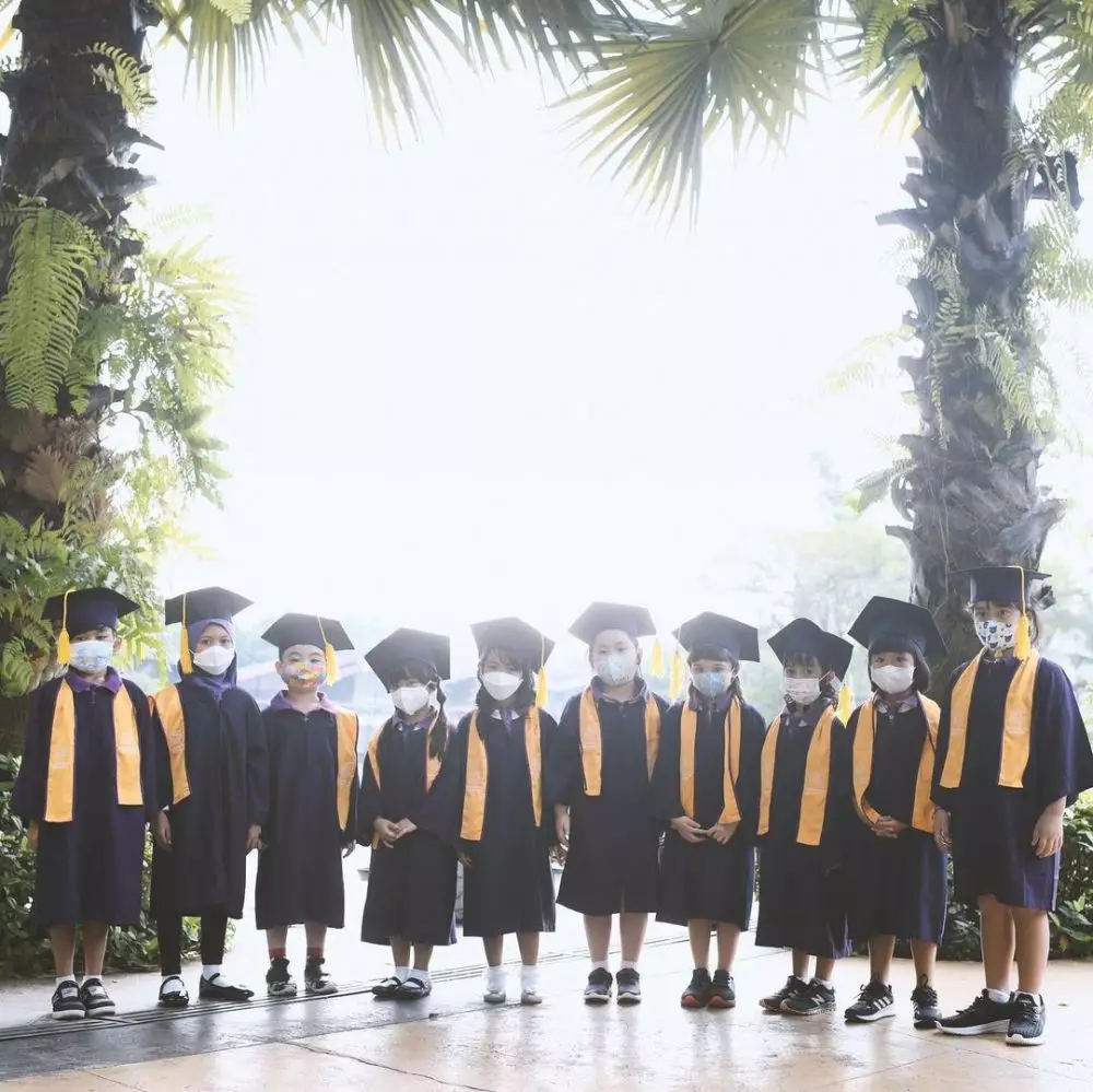 momen kelulusan Gempi © berbagai sumber