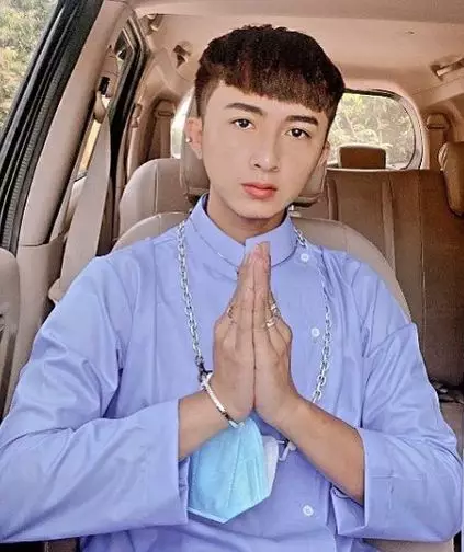 Transformasi gaya rambut Sensen © Instagram/@sesen_new Transformasi gaya rambut Sensen © Instagram/@sesen_new