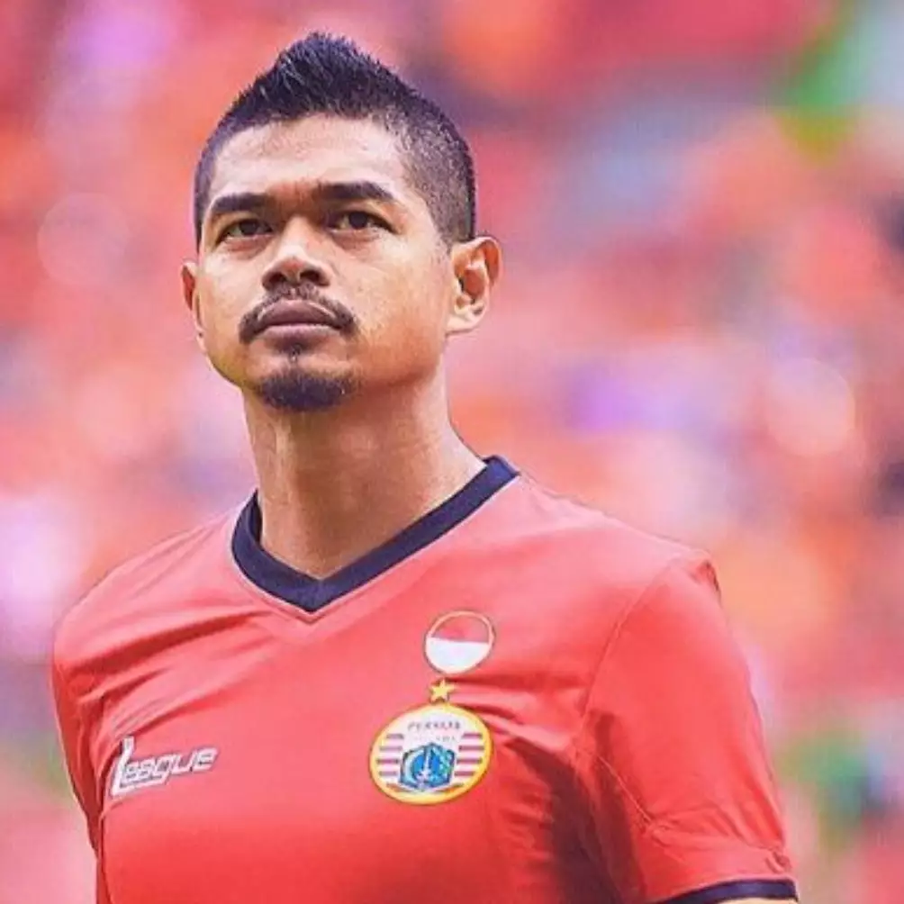 6 Kisah perjalanan pesepakbola Bambang Pamungkas, sempat jadi penari