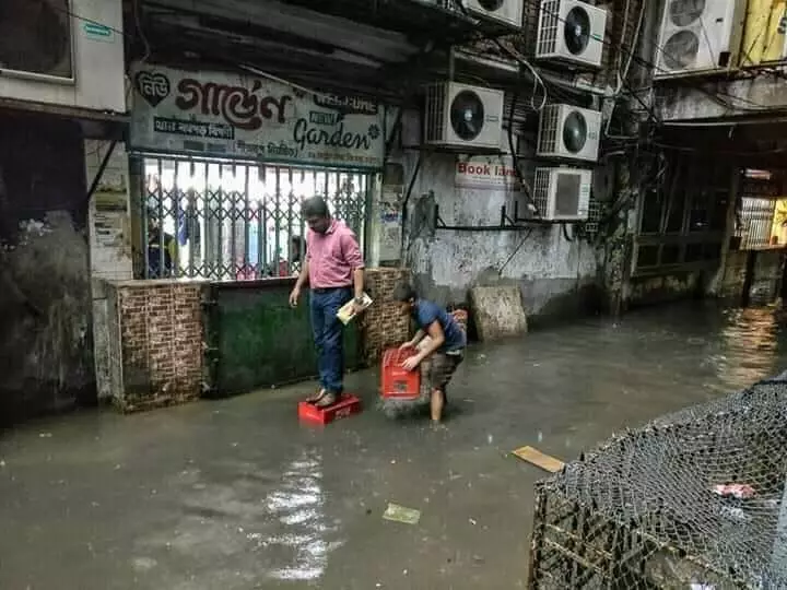 orang nggak mau ribet di jalan umum © 2021 berbagai sumber