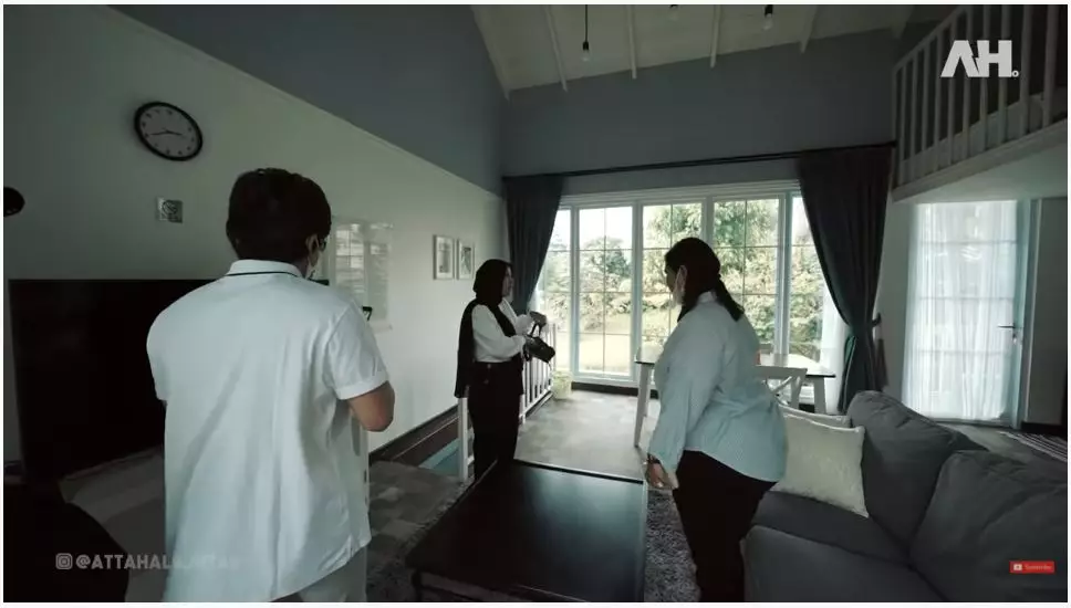 Aurel Atta liburan ke Puncak © YouTube