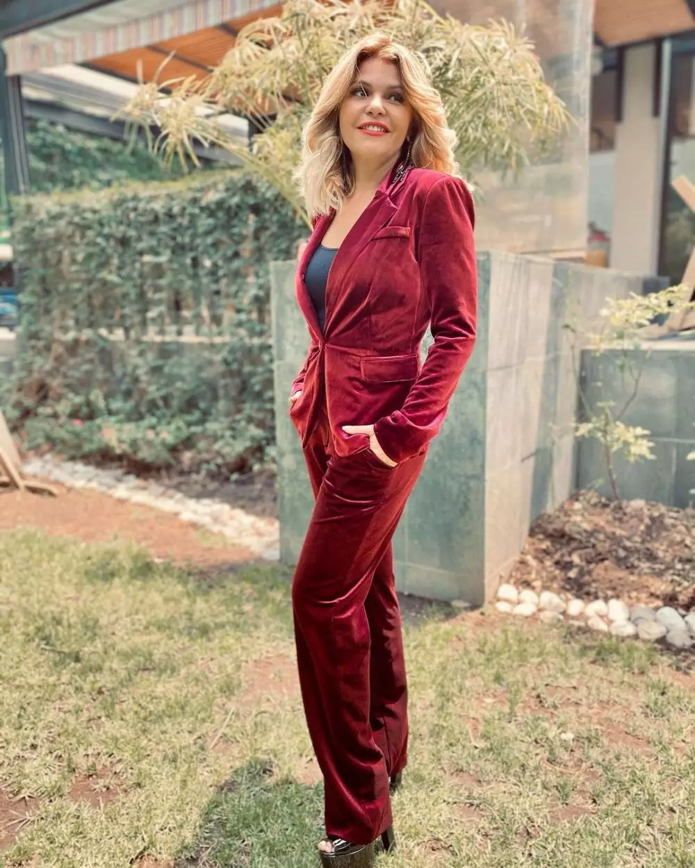 potret terbaru soraya montenegro © 2021 Instagram potret terbaru soraya montenegro © 2021 Instagram