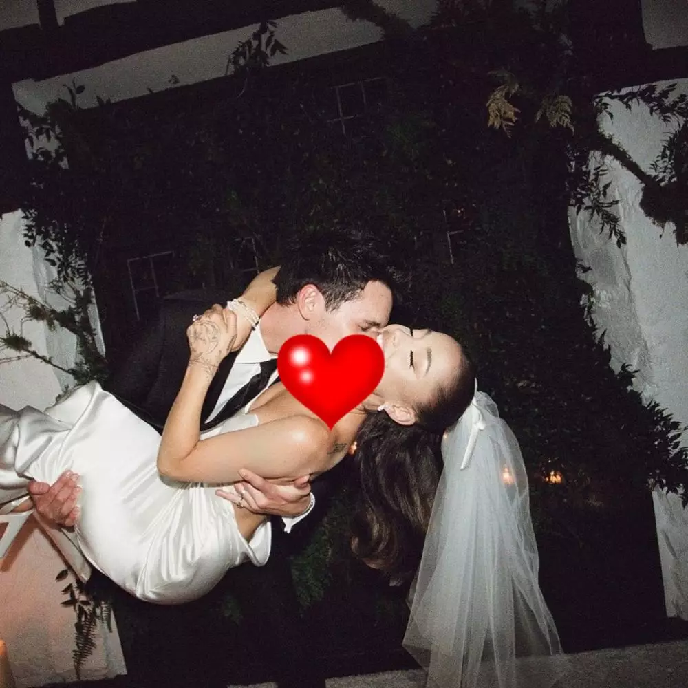 Potret pernikahan Ariana Grande Instagram Potret pernikahan Ariana Grande Instagram