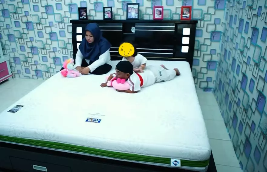 kamar 10 komedian © YouTube