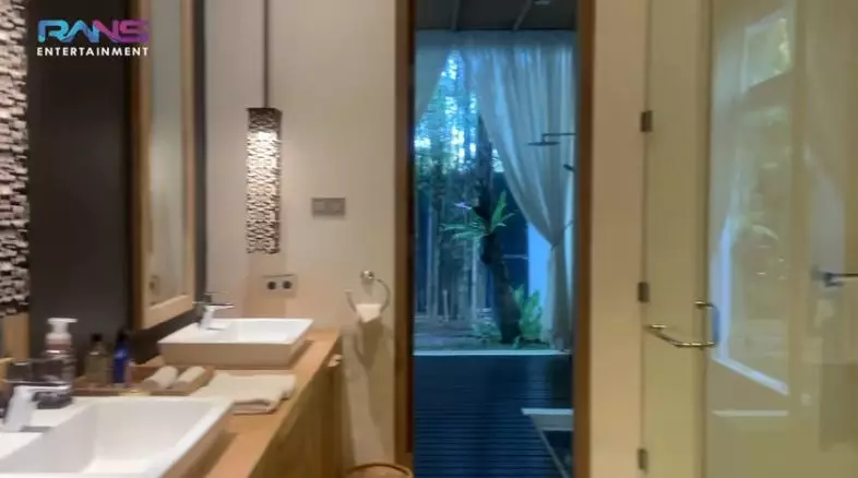 Potret villa harga 200 Miliar © YouTube/Rans Entertainment