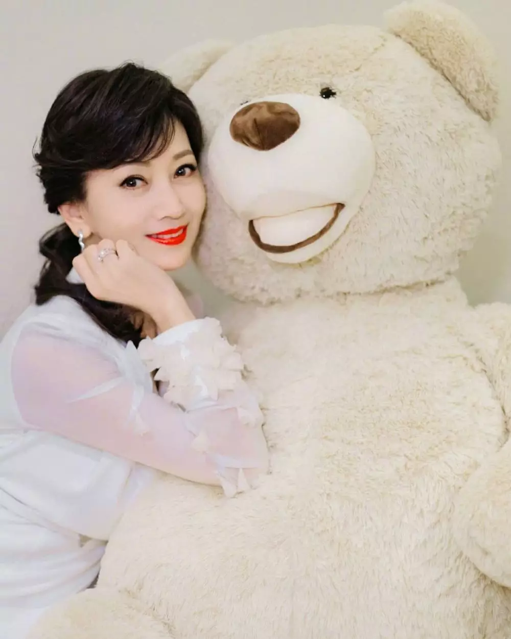 potret terbaru bai su zhen © 2021 Instagram