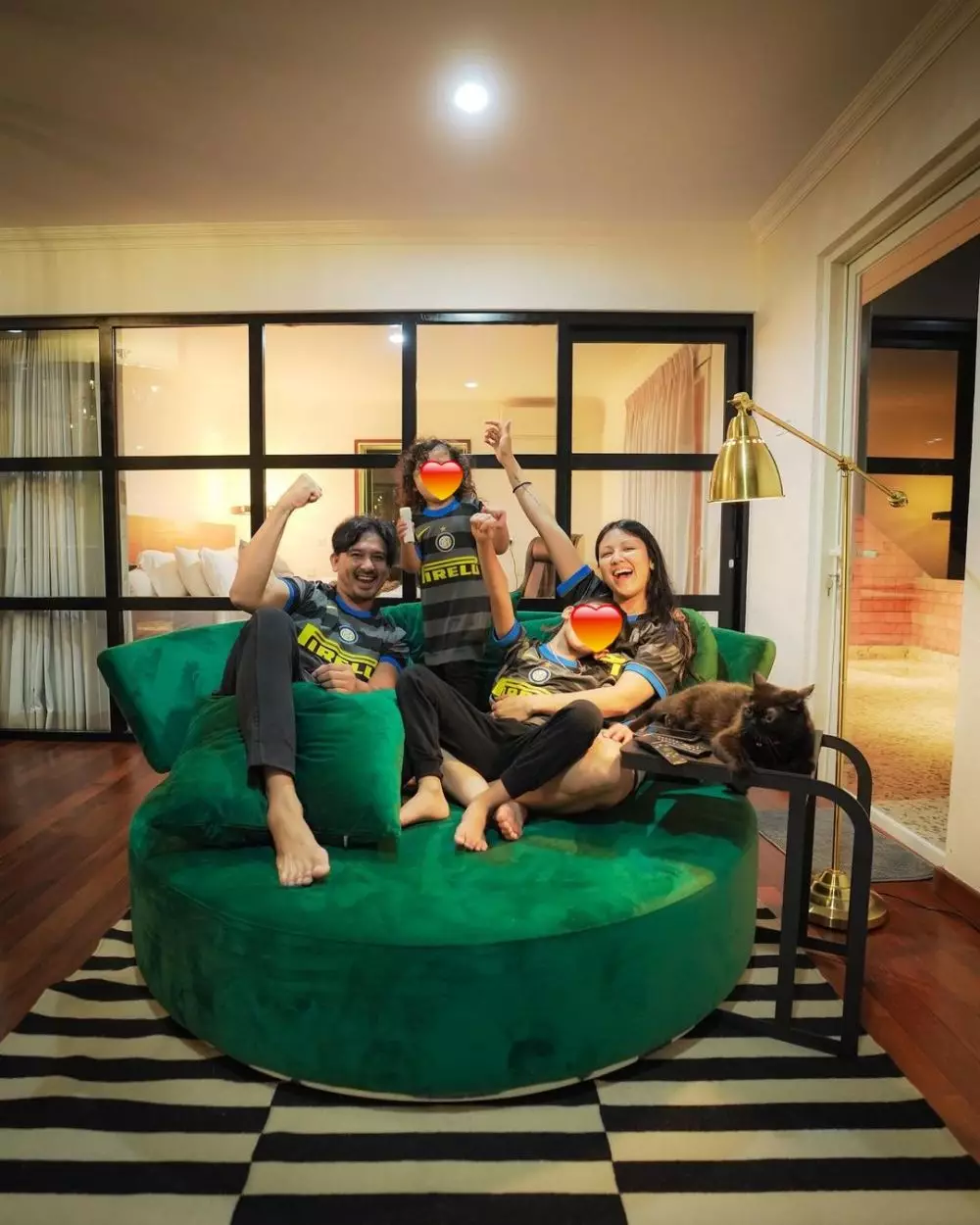 penampakan rumah baru sharena dan ryan delon © berbagai sumber