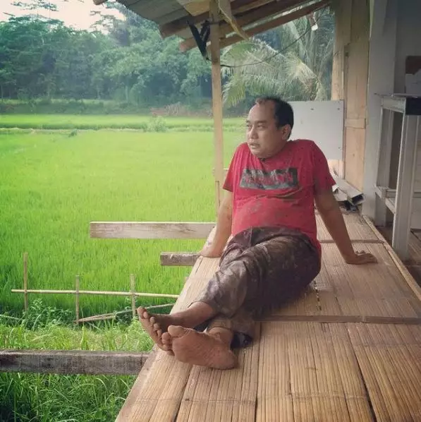 seleb yang sempat jadi kuli bangunan Berbagai sumber seleb yang sempat jadi kuli bangunan Berbagai sumber