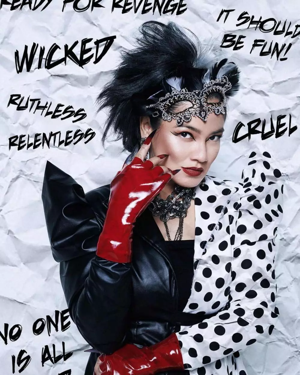 Gaya pemotretan 9 seleb ala Disney's Cruella dari berbagai sumber Gaya pemotretan 9 seleb ala Disney's Cruella dari berbagai sumber