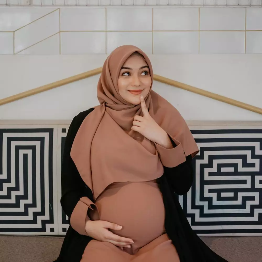 Gaya pesinetron cantik Tanah Air © berbagai sumber