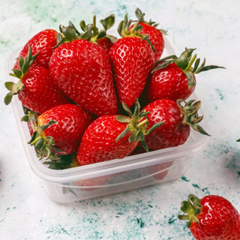 5 Cara menyimpan buah stroberi agar segarnya tahan lama