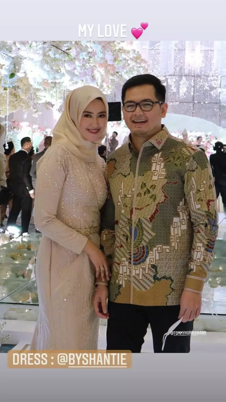 gaya seleb hadiri resepsi ifan dan citra monica © instagram