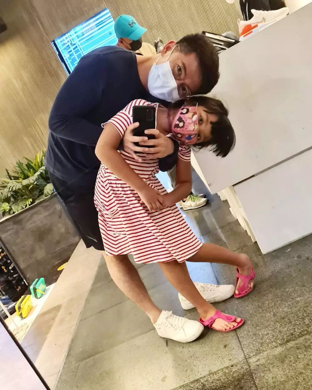 Beda gaya raja FTV momong anak © 2021 brilio.net