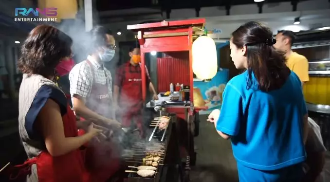 Nagita Raffi borong angkringan © 2021 brilio.net