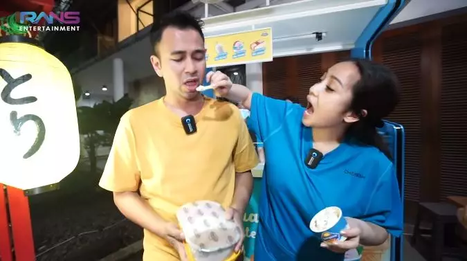 Nagita Raffi borong angkringan © 2021 brilio.net