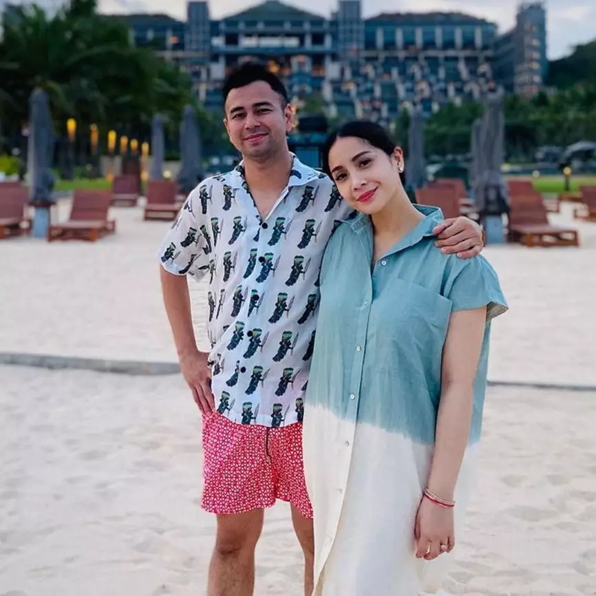 10 Momen Nagita &amp; Raffi borong jajanan, pindahin angkringan ke rumah