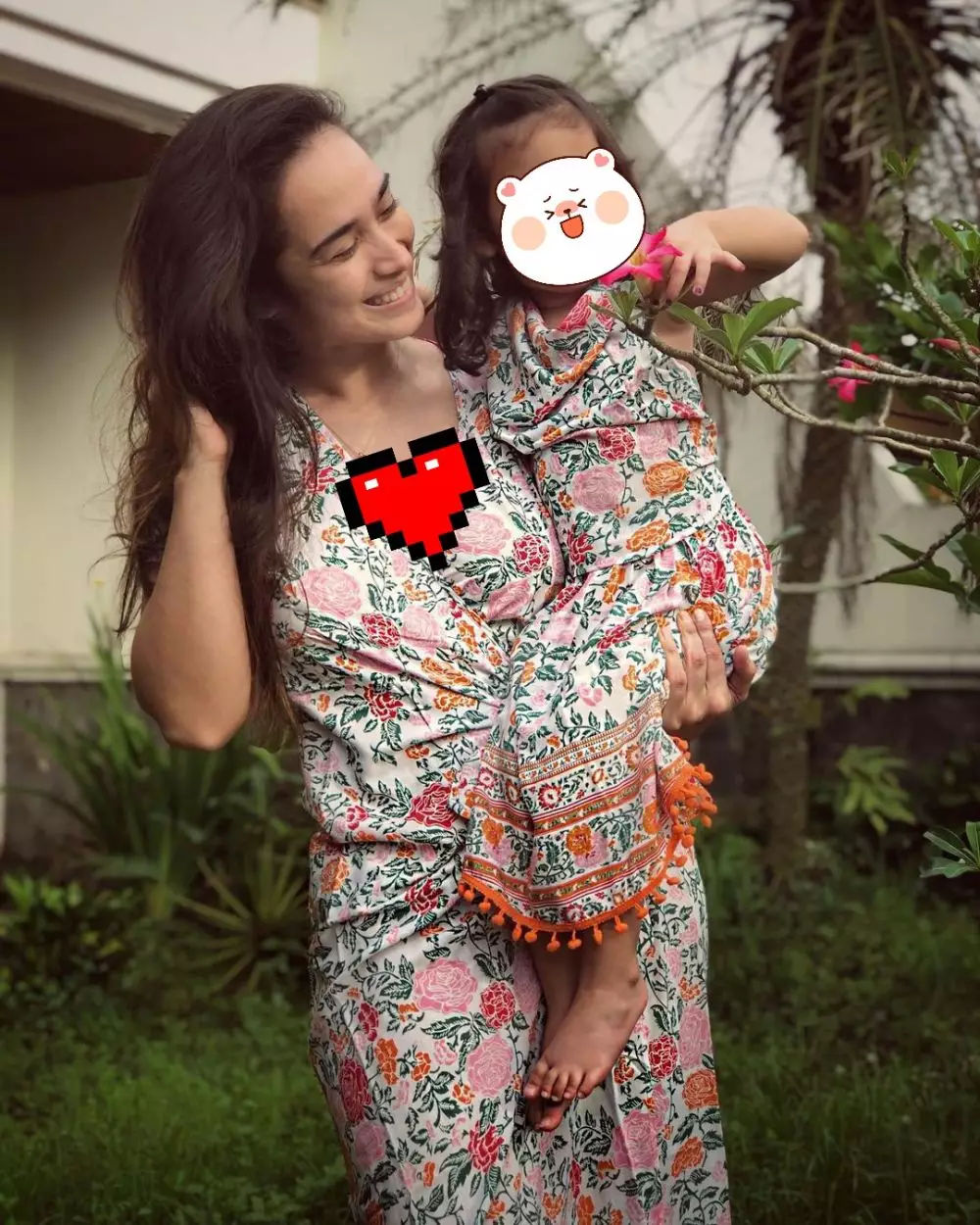 Beda gaya outfit seleb blasteran saat momong anak © 2021 brilio.net