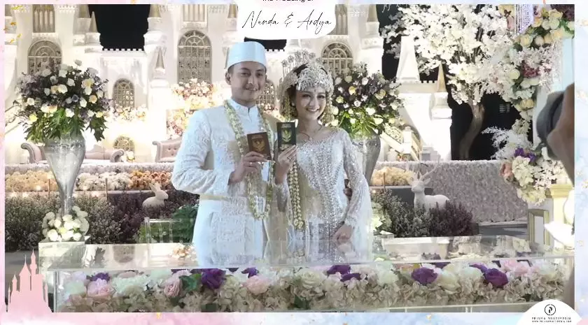 momen pernikahan selebram nanda jadi sorotan © YouTube momen pernikahan selebram nanda jadi sorotan © YouTube
