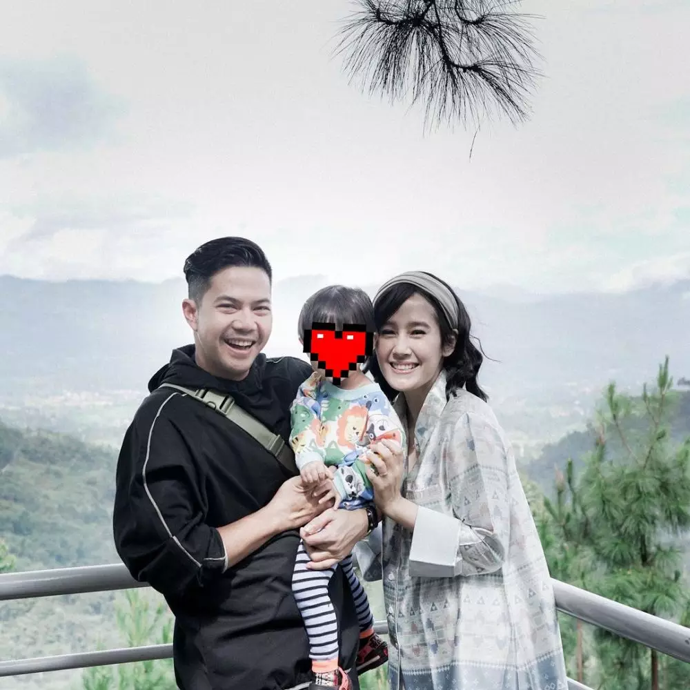 outfit Ardina Rasti saat hamil © 2021 brilio.net outfit Ardina Rasti saat hamil © 2021 brilio.net