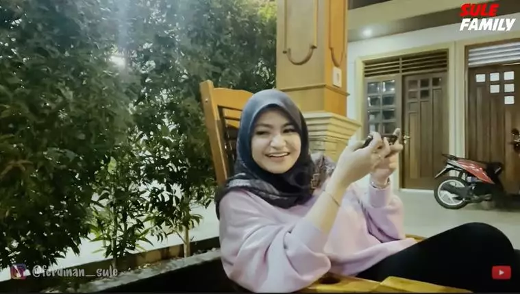 Nathalie Holscher ngidam © 2021 brilio.net Nathalie Holscher ngidam © 2021 brilio.net